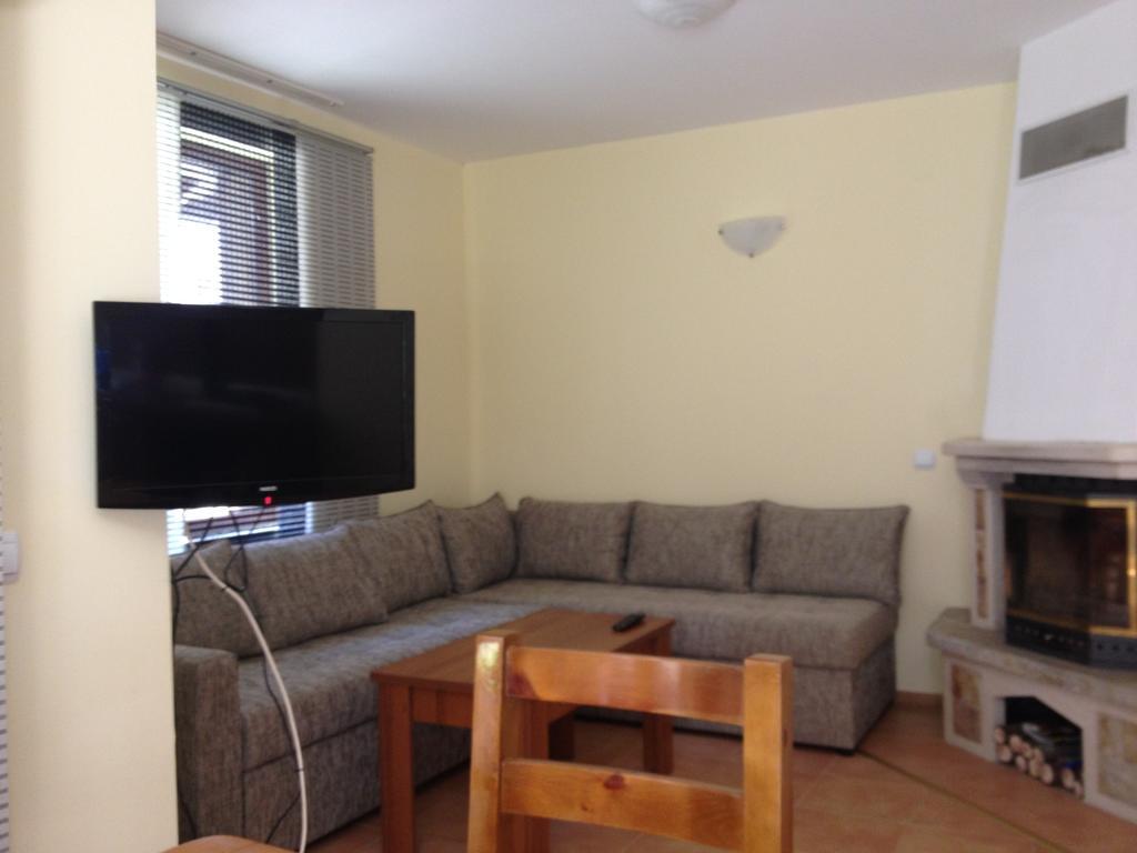 Ski Apartment In Castle Complex Pamporovo Room photo