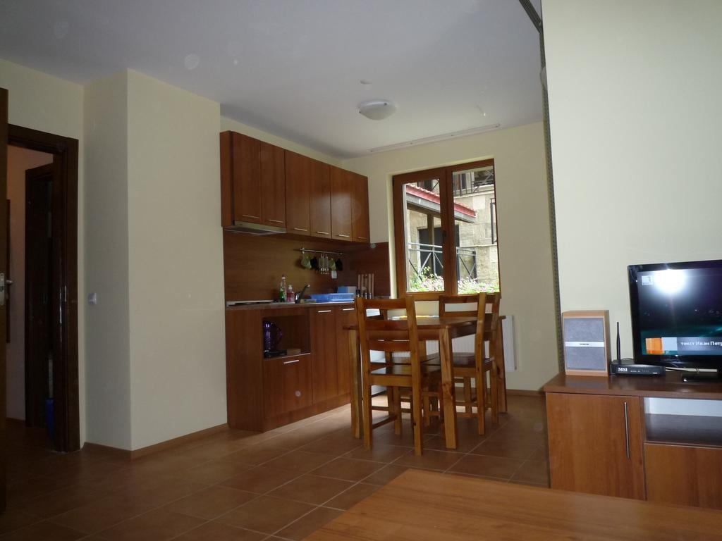 Ski Apartment In Castle Complex Pamporovo Room photo
