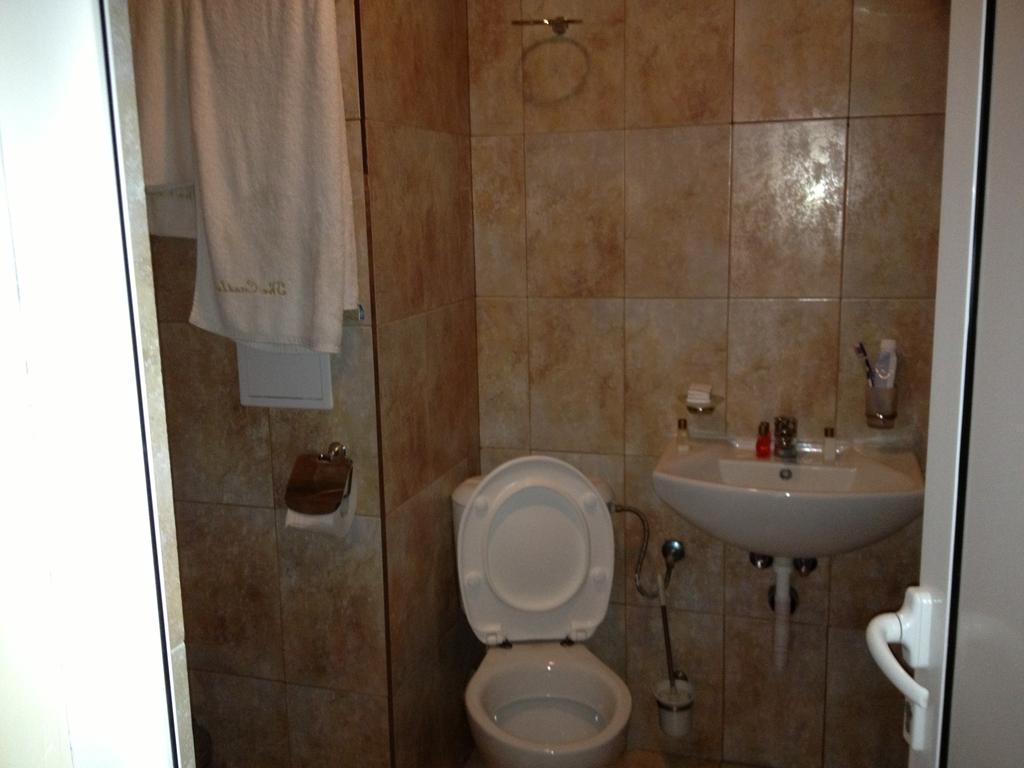 Ski Apartment In Castle Complex Pamporovo Room photo